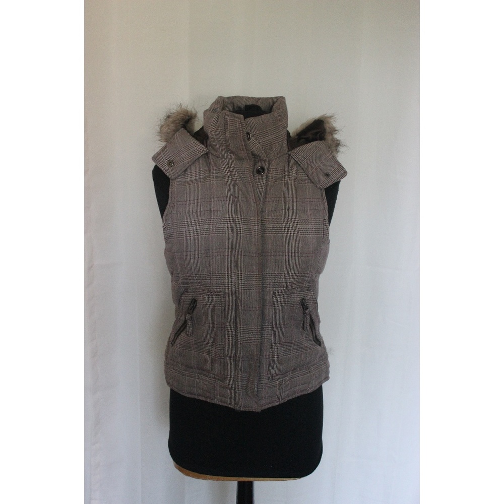 Aeropostale Quilted Hooded Puffer Down Filled Vest